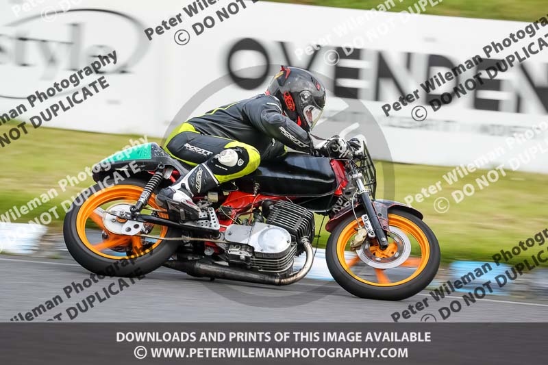 enduro digital images;event digital images;eventdigitalimages;lydden hill;lydden no limits trackday;lydden photographs;lydden trackday photographs;no limits trackdays;peter wileman photography;racing digital images;trackday digital images;trackday photos